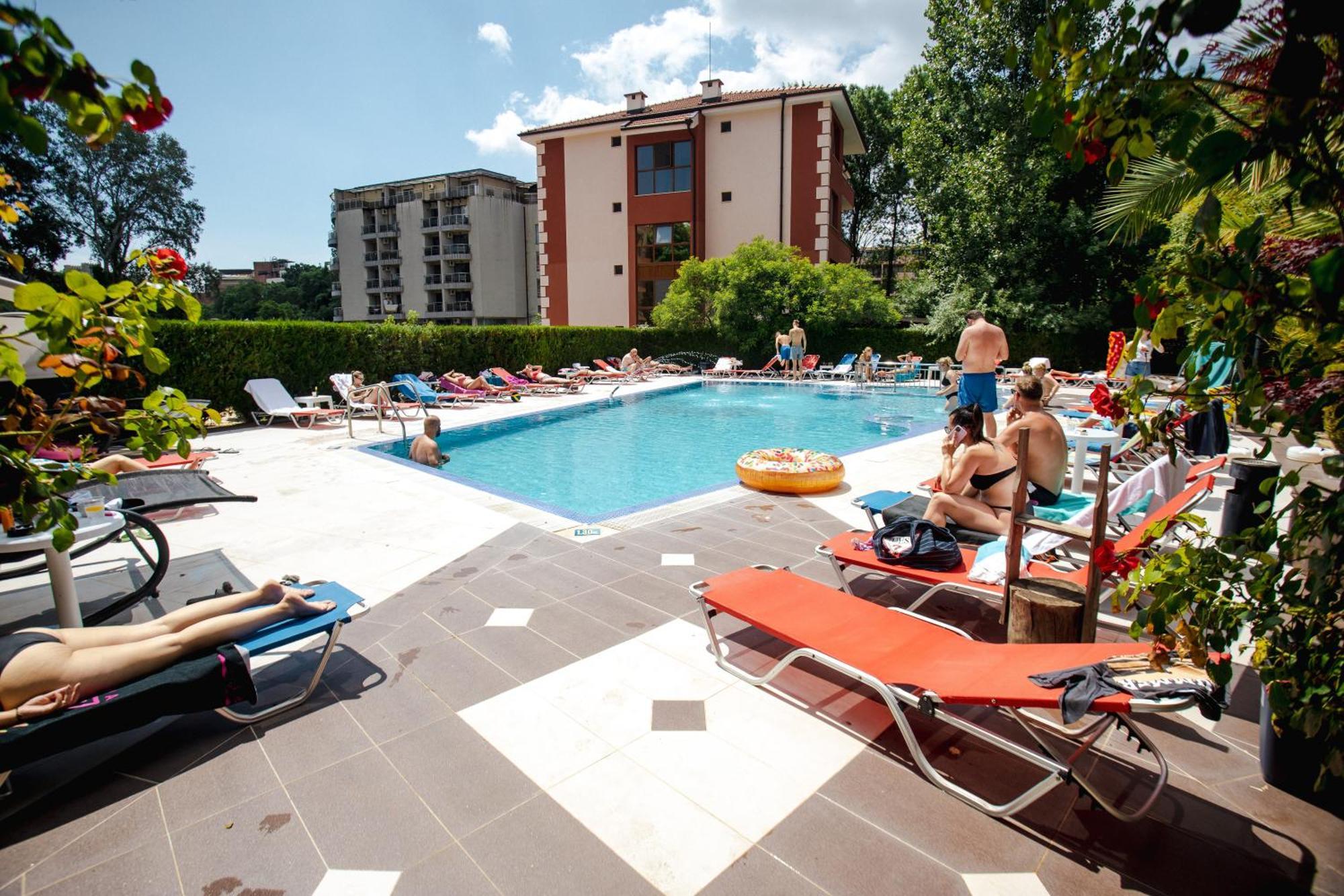 Biato Apartments Сонячний Берег Екстер'єр фото