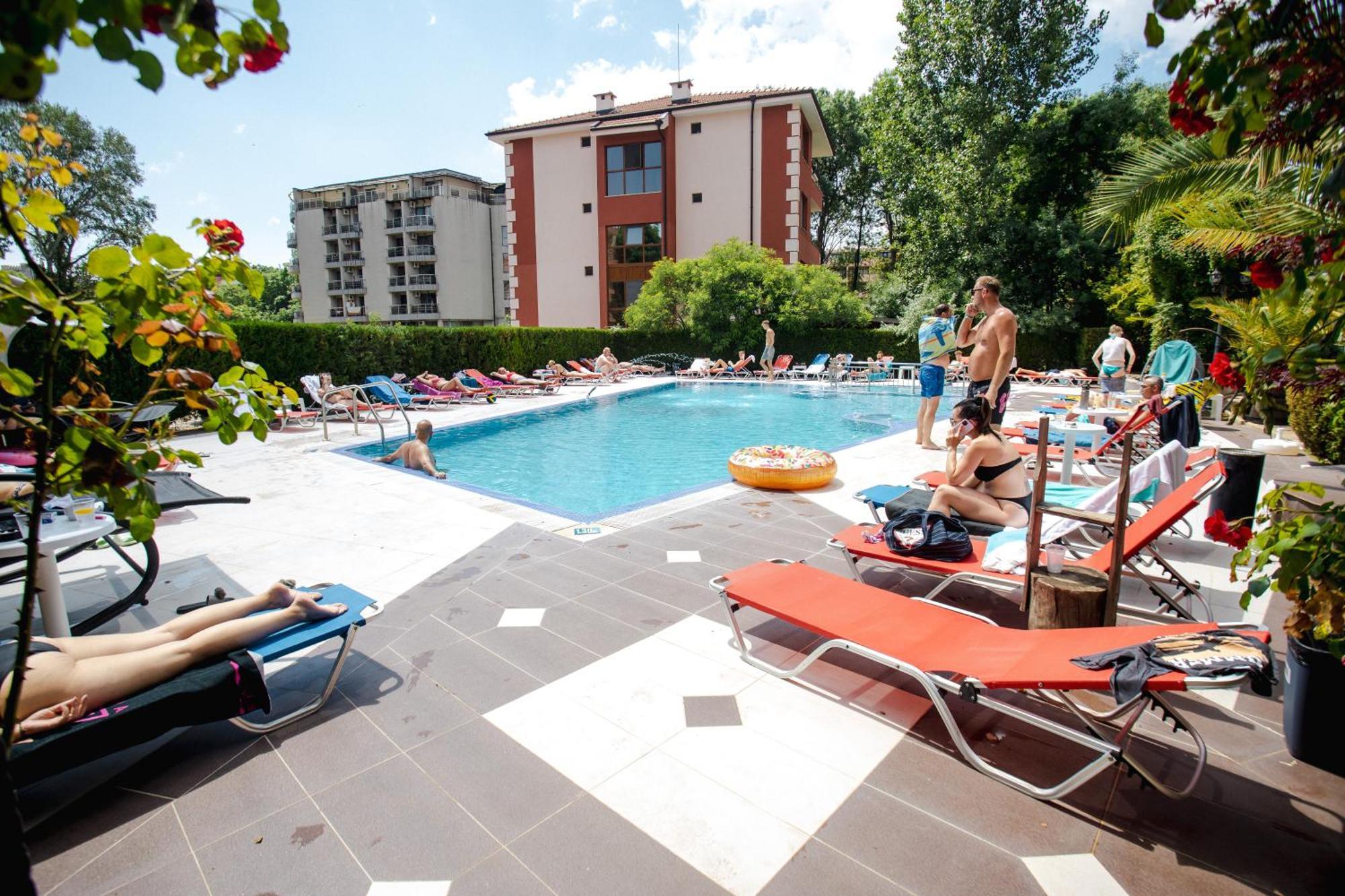 Biato Apartments Сонячний Берег Екстер'єр фото