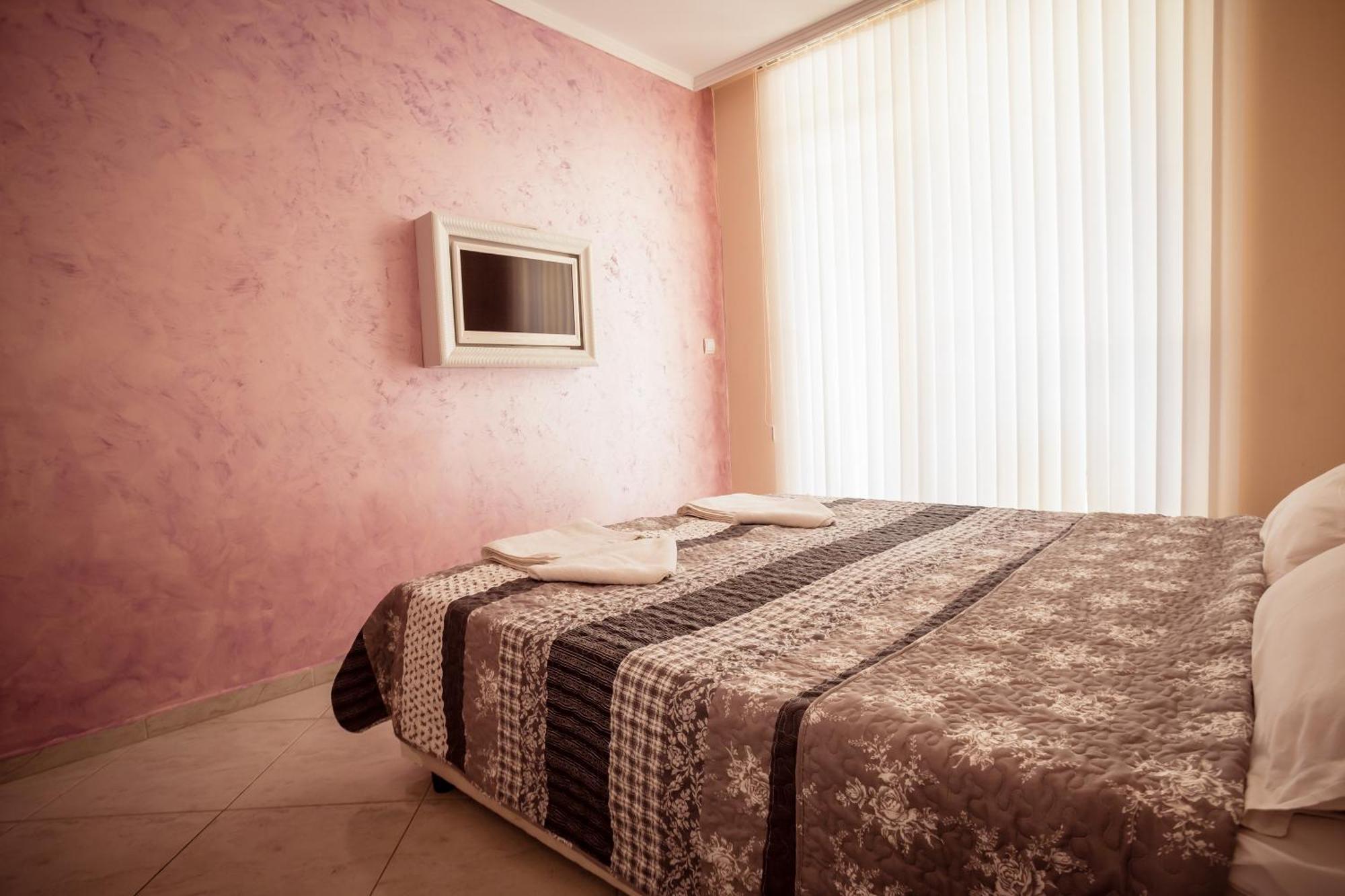 Biato Apartments Сонячний Берег Екстер'єр фото
